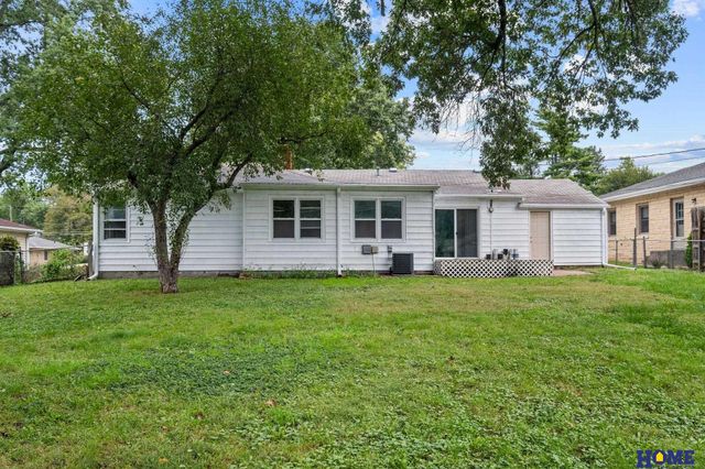 4215 Everett Street, Lincoln, NE 68506