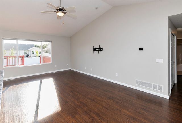 4815 NE Trilein Drive, Ankeny, IA 50021