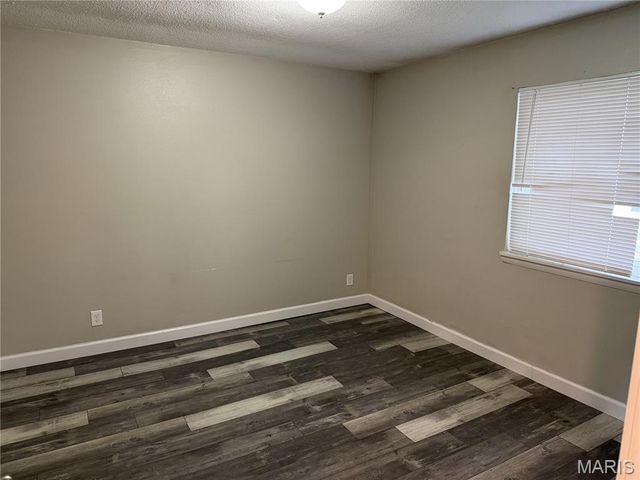 1913 Gascony Parc Drive 1913, Lake St Louis, MO 63367