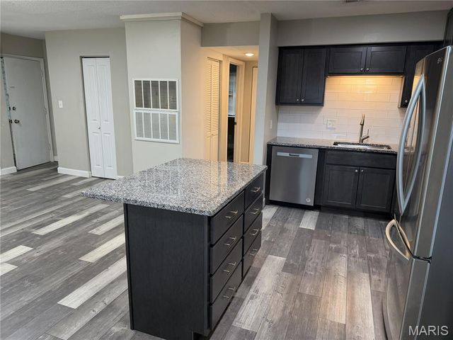 1913 Gascony Parc Drive 1913, Lake St Louis, MO 63367