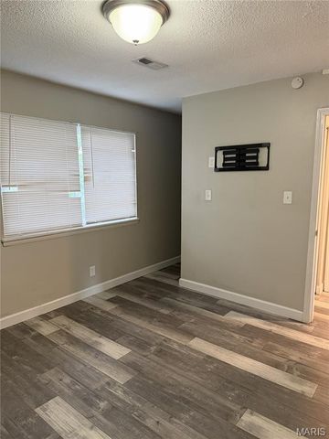 1913 Gascony Parc Drive 1913, Lake St Louis, MO 63367