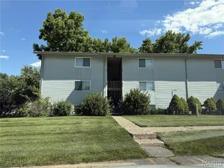 1913 Gascony Parc Drive 1913, Lake St Louis, MO 63367