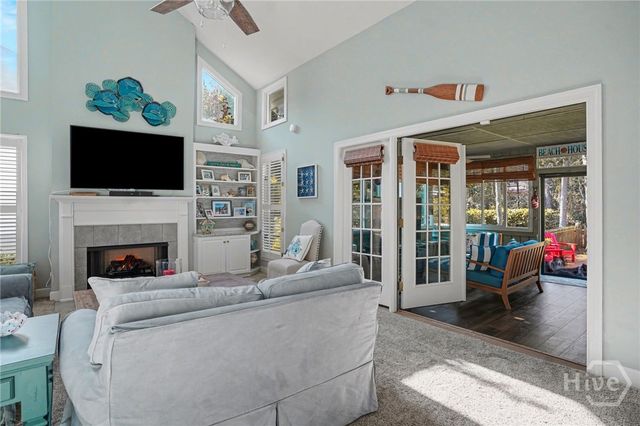 15 Riding Lane, Savannah, GA 31411