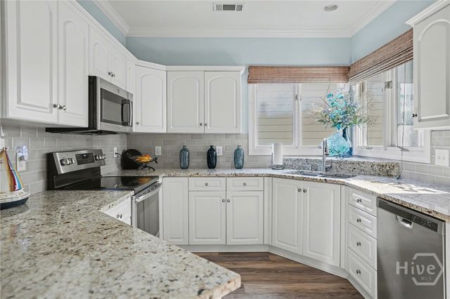 15 Riding Lane, Savannah, GA 31411