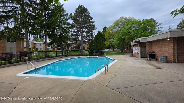 500 Woodingham Drive Unit 20, East Lansing, MI 48823