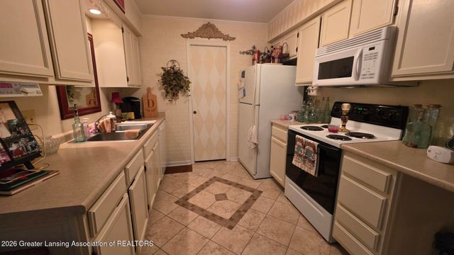 500 Woodingham Drive Unit 20, East Lansing, MI 48823
