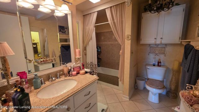500 Woodingham Drive Unit 20, East Lansing, MI 48823