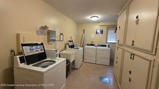 500 Woodingham Drive Unit 20, East Lansing, MI 48823