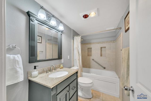 1830 ENNEN DR, Rapid City, SD 57703