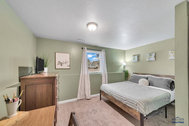 1830 ENNEN DR, Rapid City, SD 57703