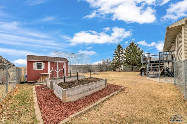 1830 ENNEN DR, Rapid City, SD 57703