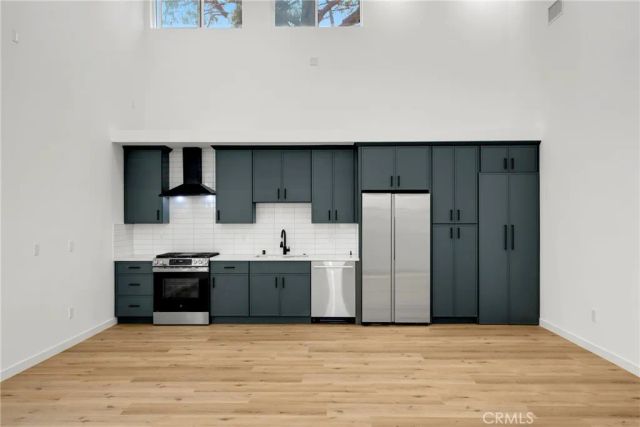 22920 Califa A, Woodland Hills, CA 91367