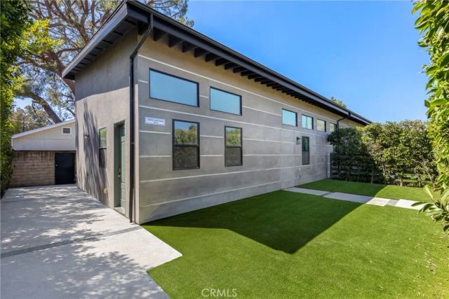 22920 Califa A, Woodland Hills, CA 91367
