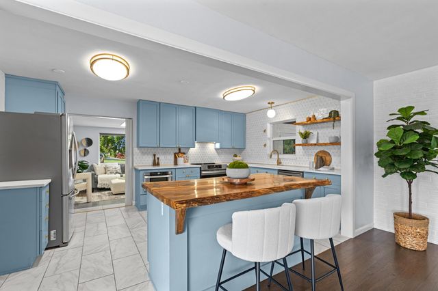 541 Kingfish Road, North Palm Beach, FL 33408