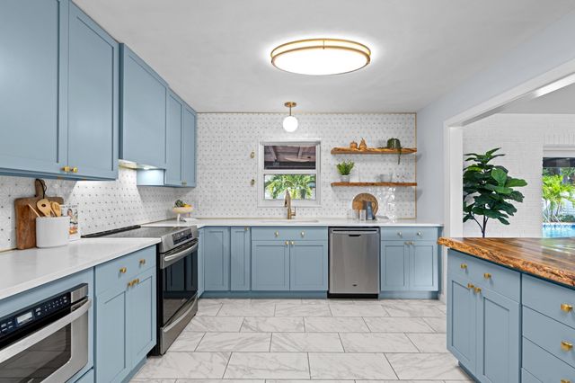 541 Kingfish Road, North Palm Beach, FL 33408