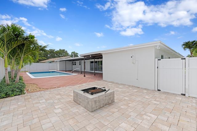 541 Kingfish Road, North Palm Beach, FL 33408