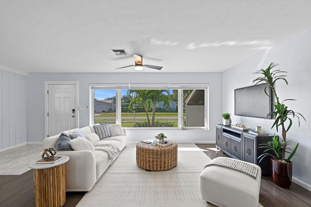 541 Kingfish Road, North Palm Beach, FL 33408