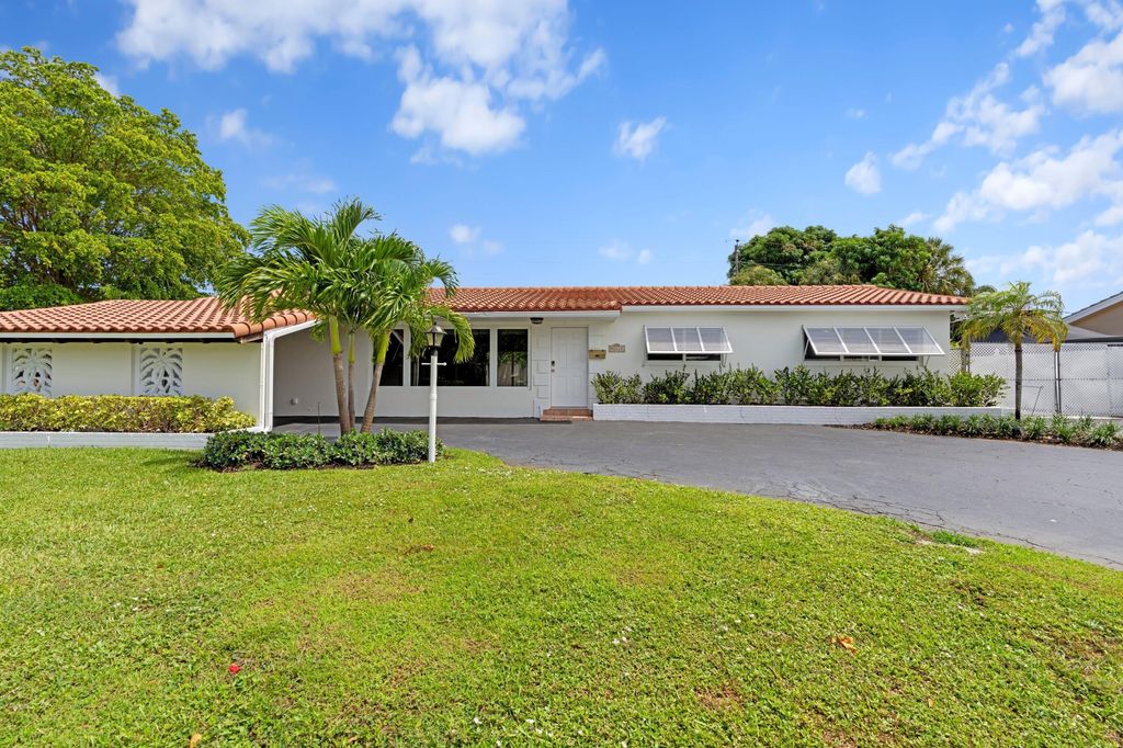 541 Kingfish Road, North Palm Beach, FL 33408