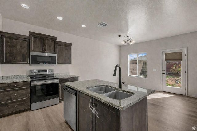 3544 E BROKEN MESA DR, St. George, UT 84790