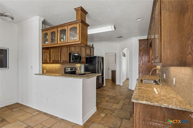 324 Kimbrough Road, Seguin, TX 78155