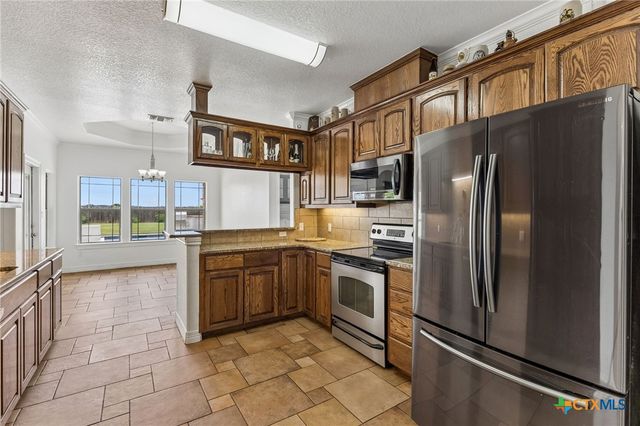 324 Kimbrough Road, Seguin, TX 78155