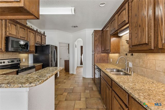 324 Kimbrough Road, Seguin, TX 78155