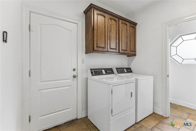 324 Kimbrough Road, Seguin, TX 78155