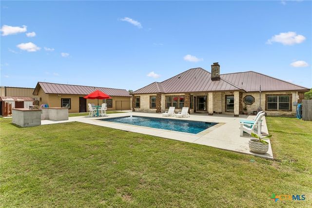 324 Kimbrough Road, Seguin, TX 78155