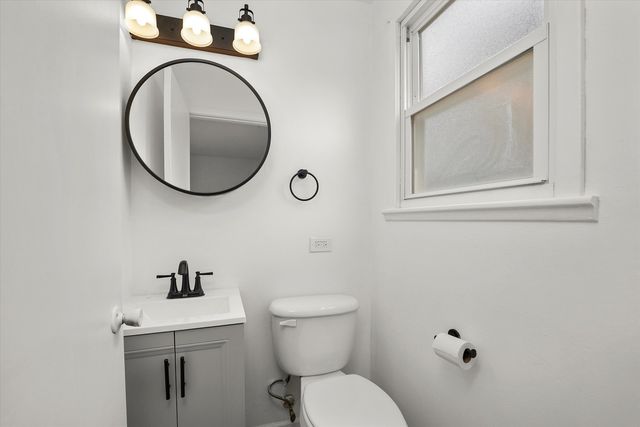 17311 Burr Oak Lane, Hazel Crest, IL 60429