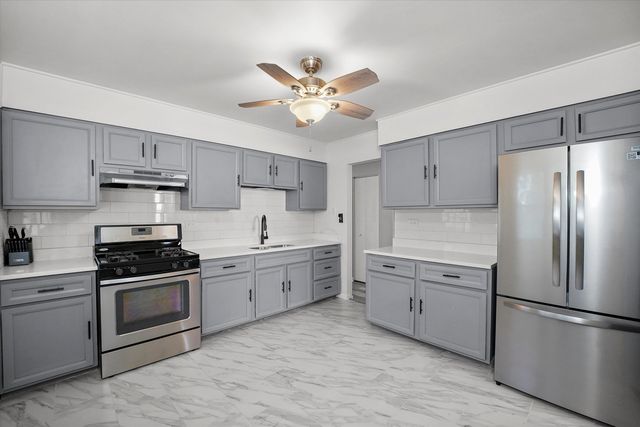 17311 Burr Oak Lane, Hazel Crest, IL 60429