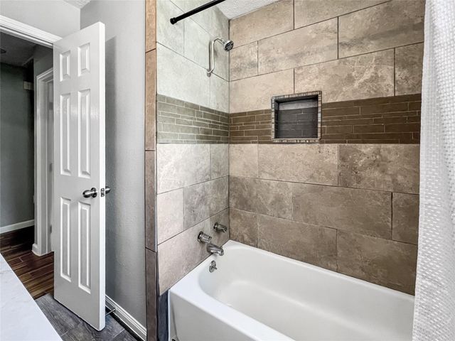 6347 Limestone Street, Houston, TX 77092