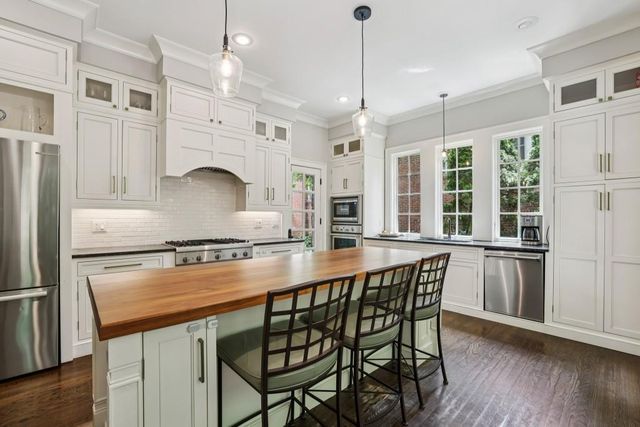 906 Arlington Place, Atlanta, GA 30306