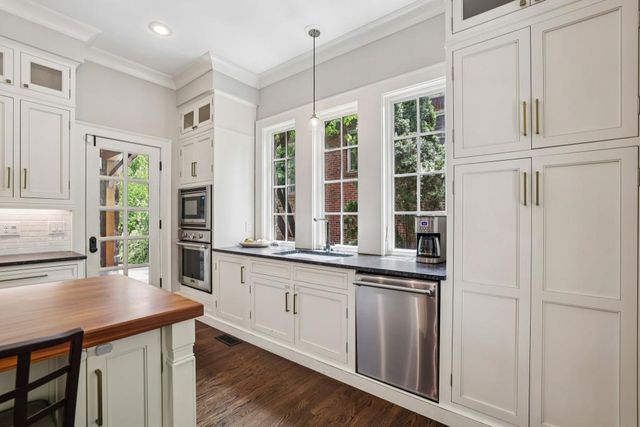 906 Arlington Place, Atlanta, GA 30306
