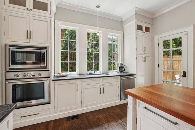 906 Arlington Place, Atlanta, GA 30306
