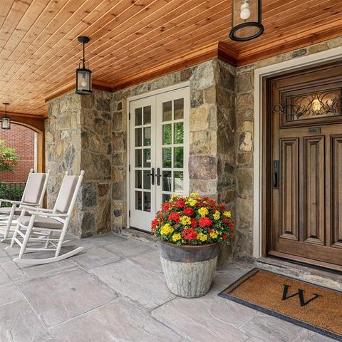 906 Arlington Place, Atlanta, GA 30306