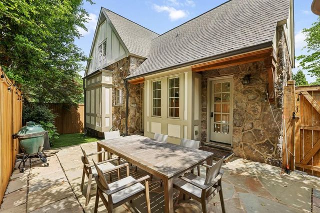 906 Arlington Place, Atlanta, GA 30306