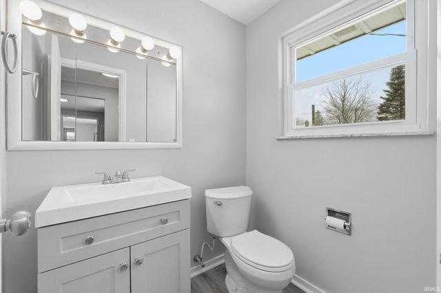 1301 Superior Drive, Auburn, IN 46706