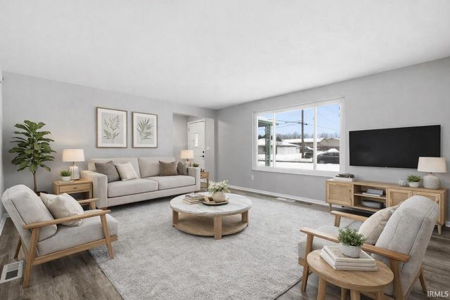 1301 Superior Drive, Auburn, IN 46706