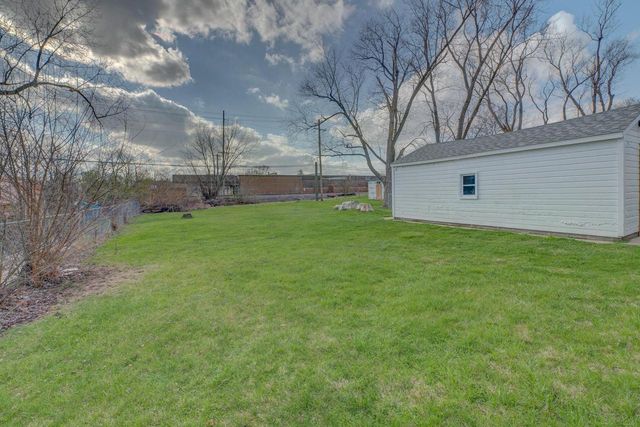 1736 Chapman Avenue, Beloit, WI 53511