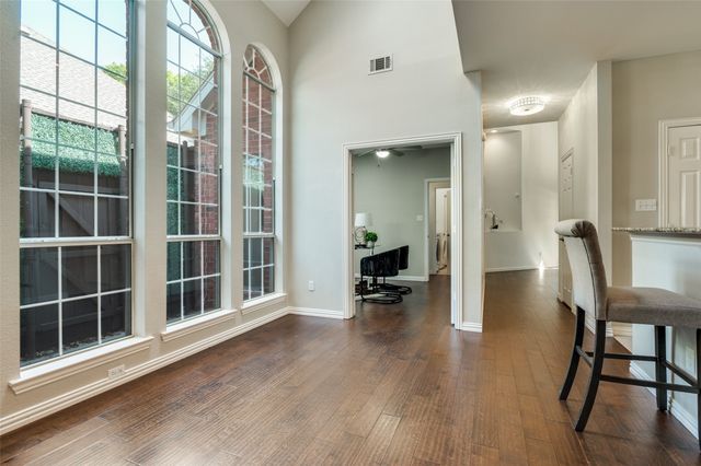 3840 Azure Lane, Addison, TX 75001