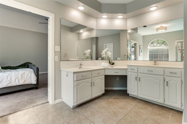 3840 Azure Lane, Addison, TX 75001