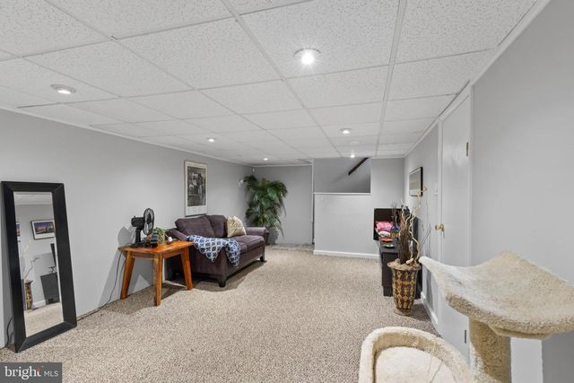 32 LINCOLN DR, Clementon, NJ 08021