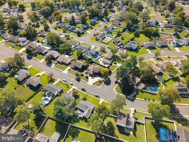 32 LINCOLN DR, Clementon, NJ 08021