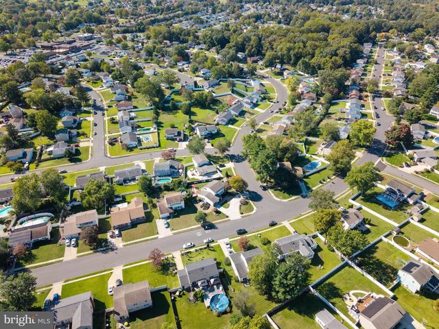 32 LINCOLN DR, Clementon, NJ 08021