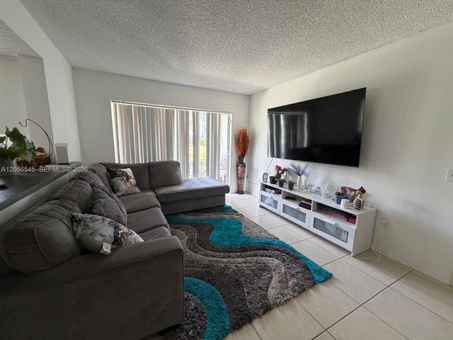 9645 NW 1st Ct 1-110, Pembroke Pines, FL 33024
