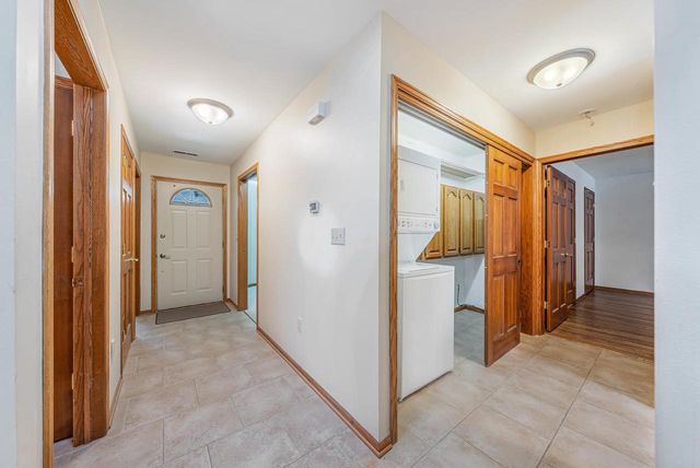11014 MEQUON SQUARE DRIVE, Mequon, WI 53092