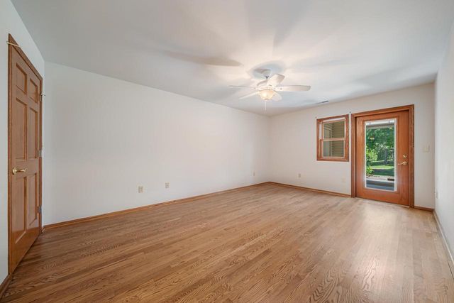 11014 MEQUON SQUARE DRIVE, Mequon, WI 53092