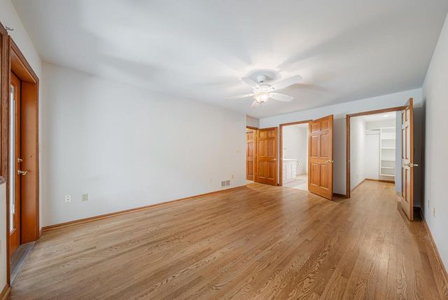 11014 MEQUON SQUARE DRIVE, Mequon, WI 53092