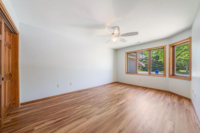 11014 MEQUON SQUARE DRIVE, Mequon, WI 53092