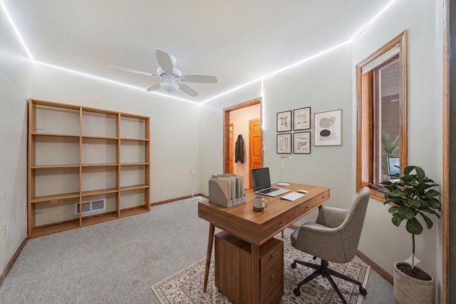 11014 MEQUON SQUARE DRIVE, Mequon, WI 53092